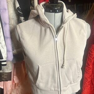 Divided(H&M) Cream Zip-Up Hooded Vest
